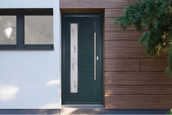 Cat de sigura este o usa din PVC fata de una metalica pentru intrarea principala?